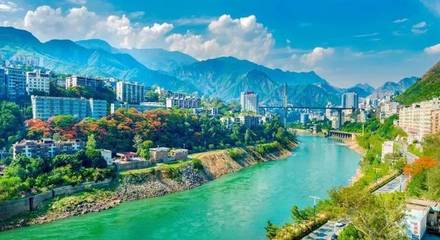 20年前滿江漂木,20年后滿目青山!昨天,攀枝花再次被全國觀眾關(guān)注