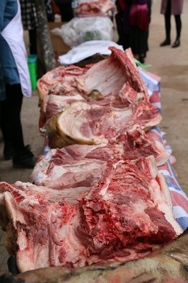 攀枝花市區(qū)迎來(lái)土特產(chǎn)品便利購(gòu)，生態(tài)土雞蛋、青花椒、黑豬肉無(wú)需再趕集